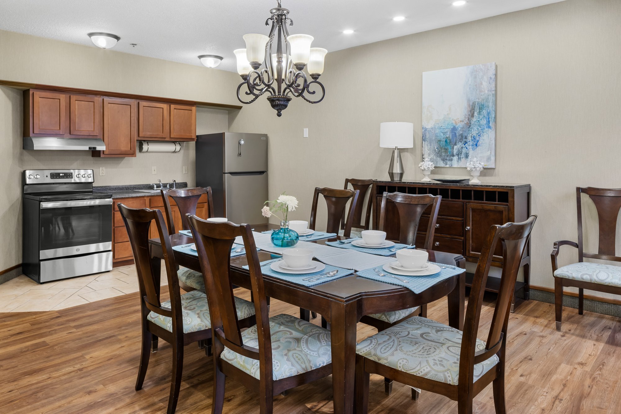 Independence-Village-of-Olde-Raleigh-IV-023 Private Dining-1